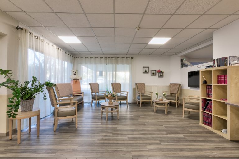 Maison de retraite médicalisée EHPAD Les Jardins de Valtrède à Châteauneuf-les-Martigues