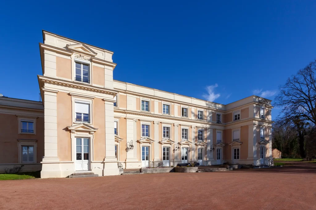 Maison de retraite médicalisée EHPAD Le Domaine du Chapuis à Romans