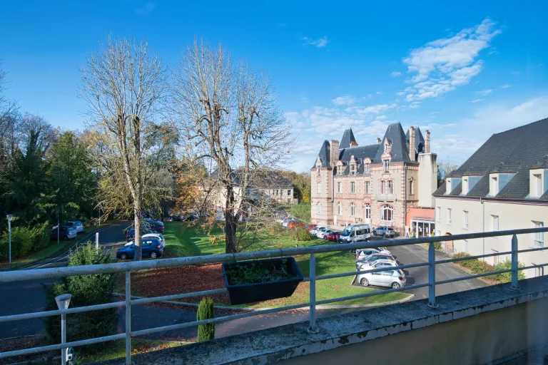 Maison de retraite médicalisée EHPAD Château du Haut-Venay à Saint-Lubin-des-Joncherets