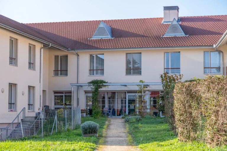Maison de retraite médicalisée EHPAD Résidence Ameyzieu à Talissieu