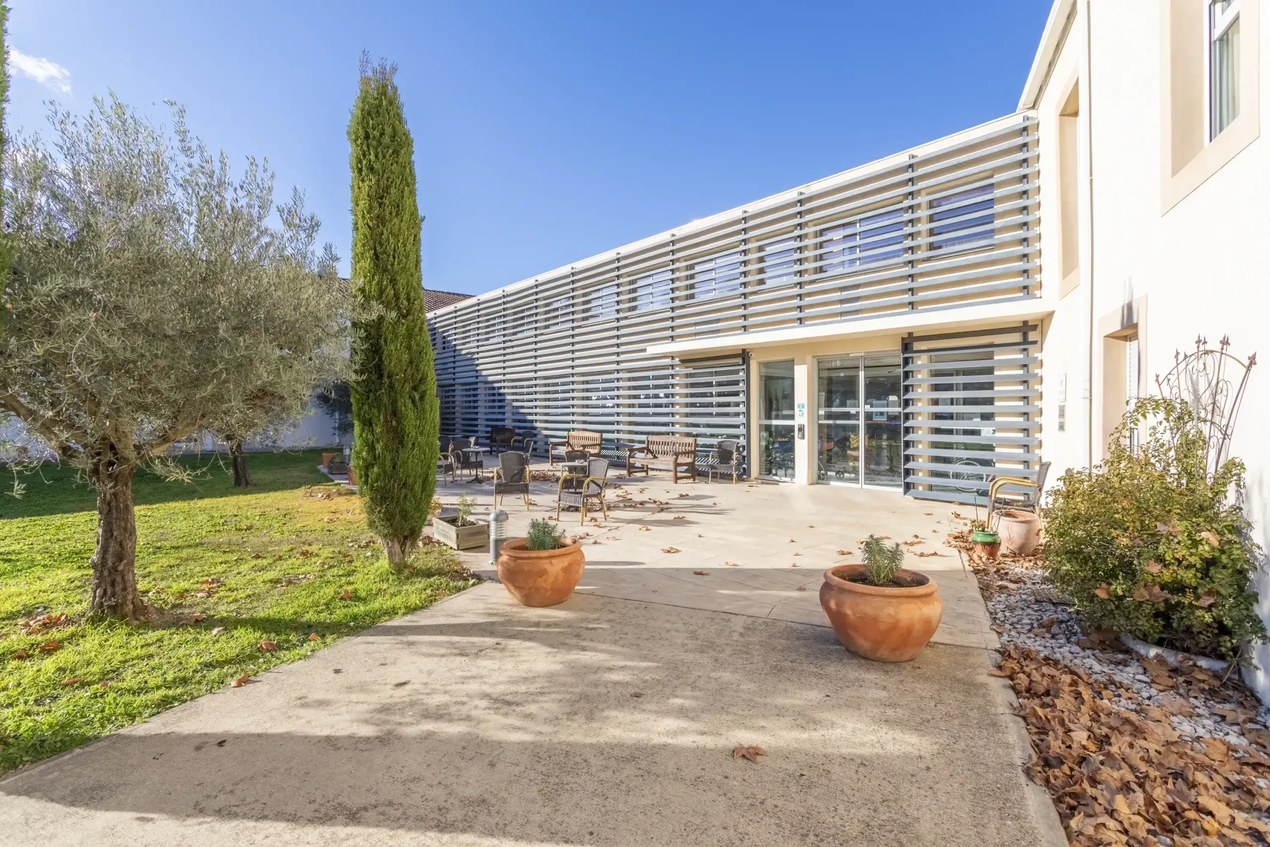 Maison de retraite médicalisée EHPAD Résidence Les Alpilles à Saint-Étienne-du-Grès