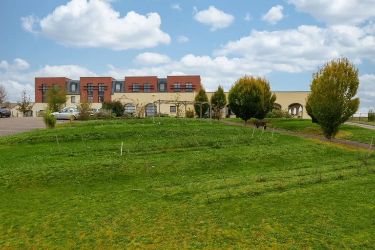 Maison de retraite médicalisée EHPAD Le Parc du Château à Vendeuvre-sur-Barse